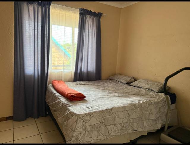 2 BEDROOM APARTMENT FOR SALE IN RUSTENBURG CENTRAL